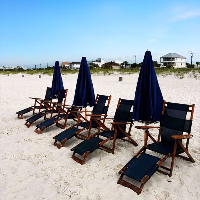 beach chair rental with umbrella on 30a